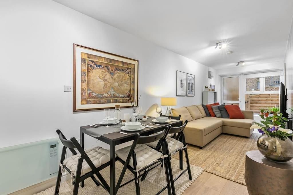 Holiday Home 2Br L 2Ba With Patio-Sleep 6 London Exterior photo