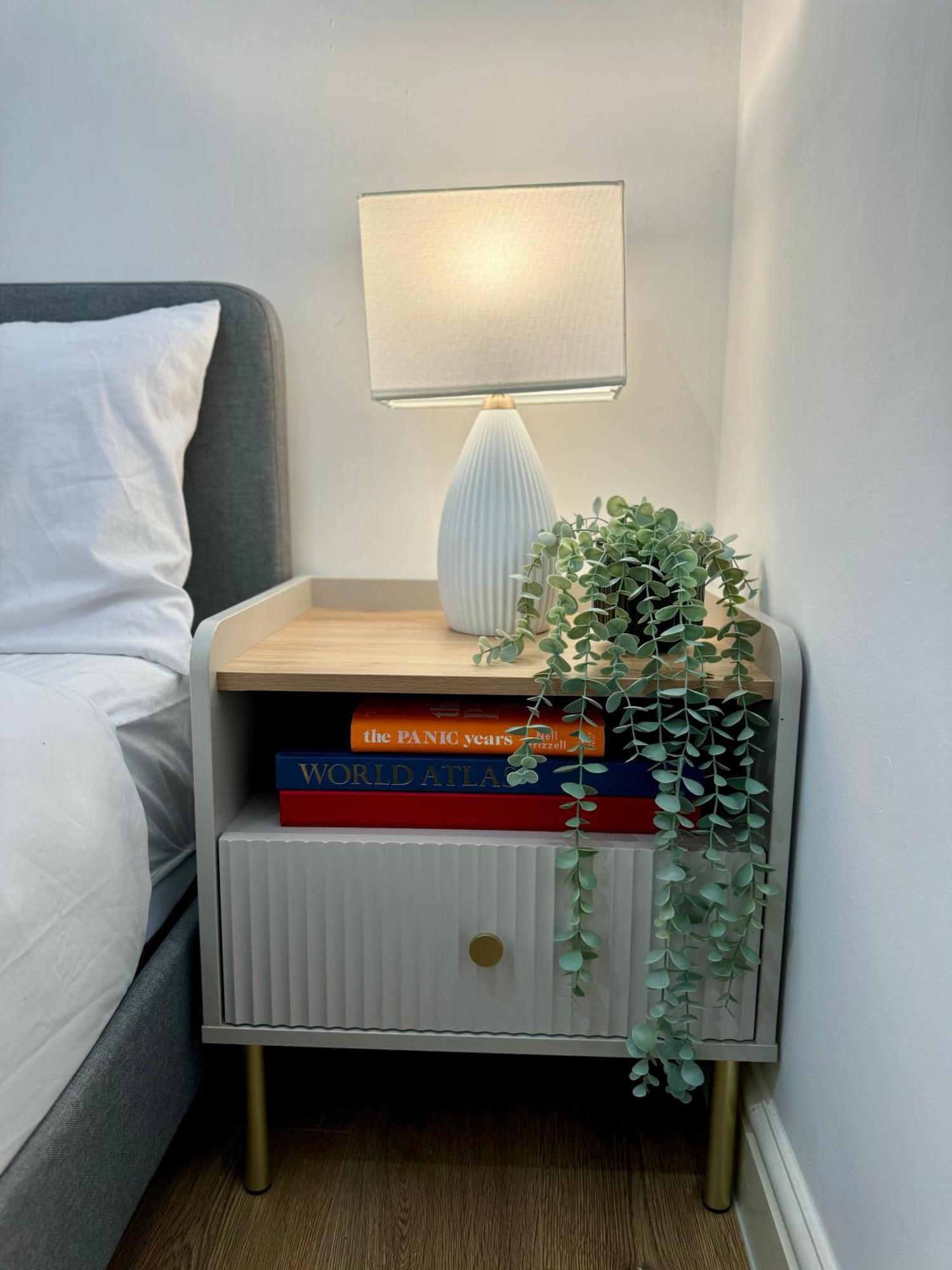Holiday Home 2Br L 2Ba With Patio-Sleep 6 London Exterior photo